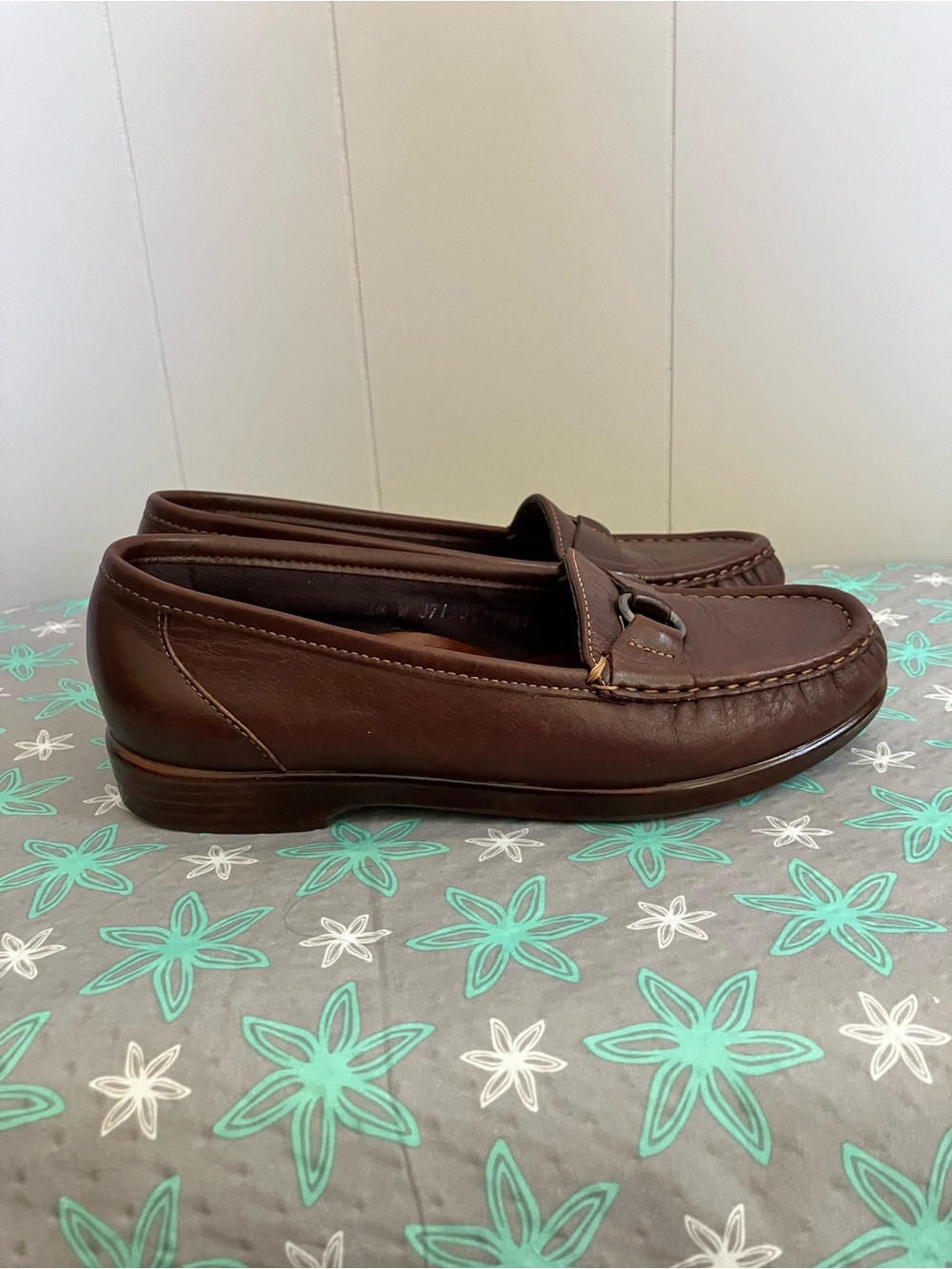 SAS Brown Leather Women's Loafers Made in USA Size 6.5 Wide